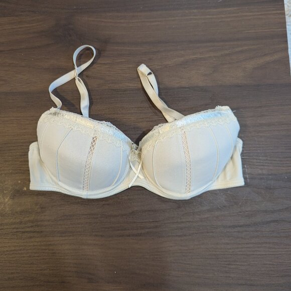 Bundle - TWO Candie's 34B Demi Bras - Picture 2 of 10